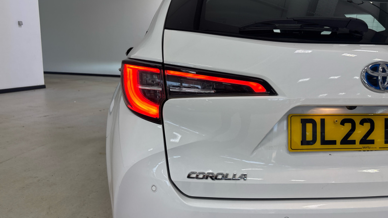 Toyota Corolla 1.8 VVT-i Hybrid Icon Tech 5dr CVT Hybrid Estate